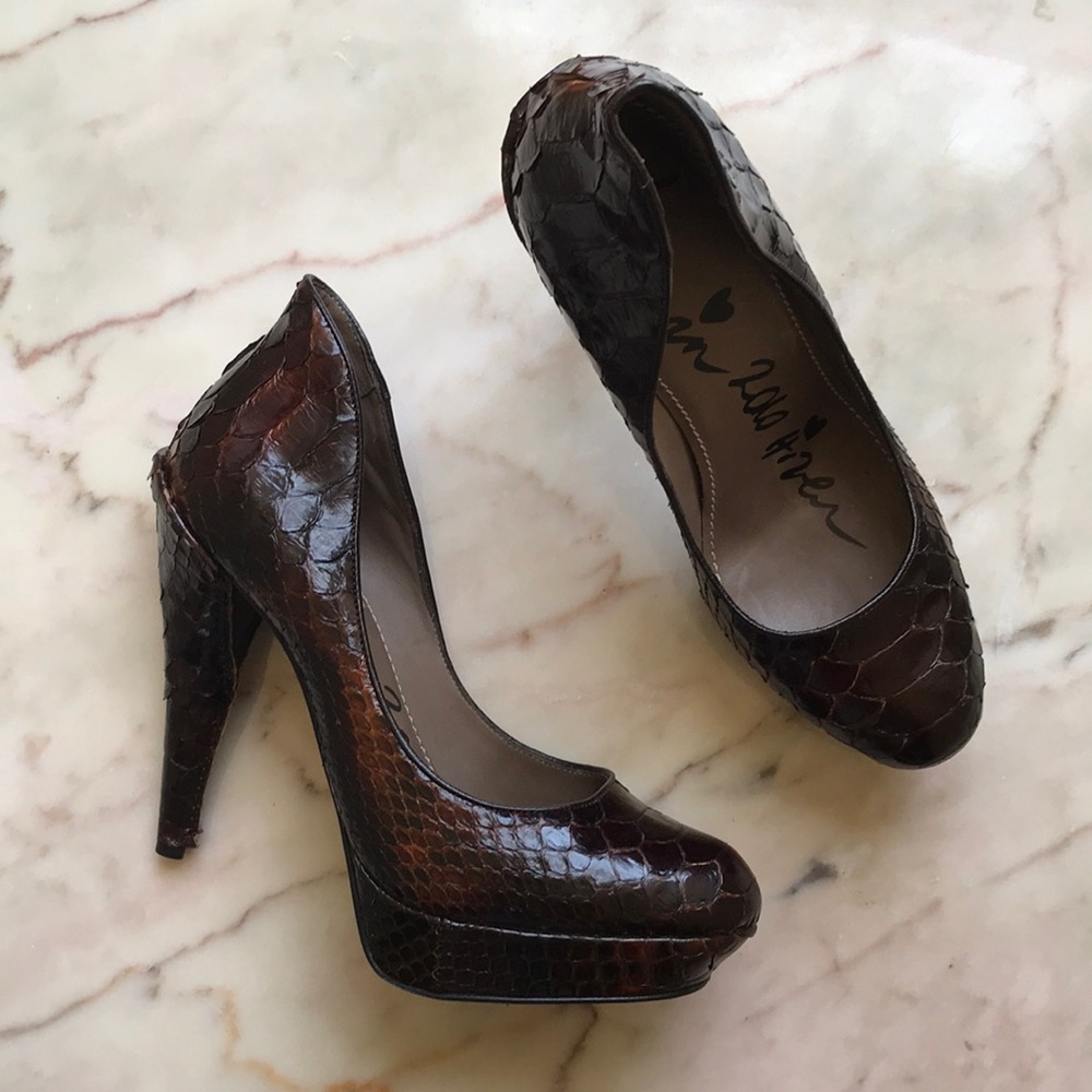 Lanvin Brown Snakeskin Heels sz 37